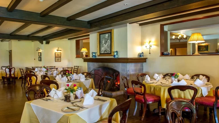 Arusha serena hotel dinning