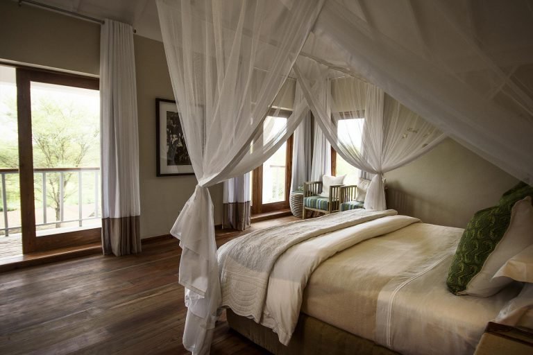 siringit-villa-bedroom-1