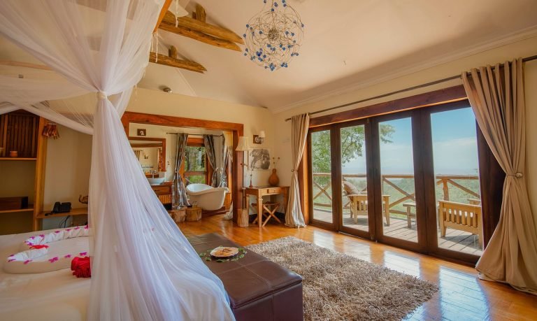 king-size-bed-with-views