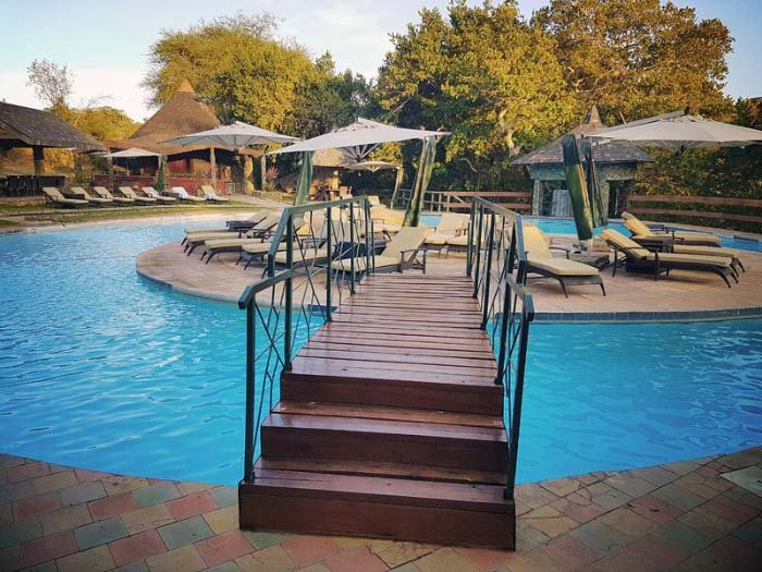 tarangire-sopa-lodge-pool-closer-look